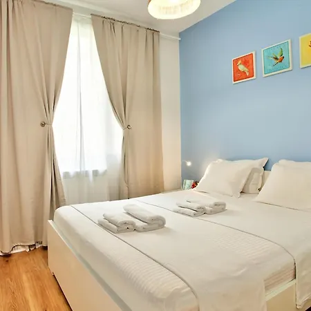 Unbeatable Location Comfy By Flat Mаnager 아파트 소피아